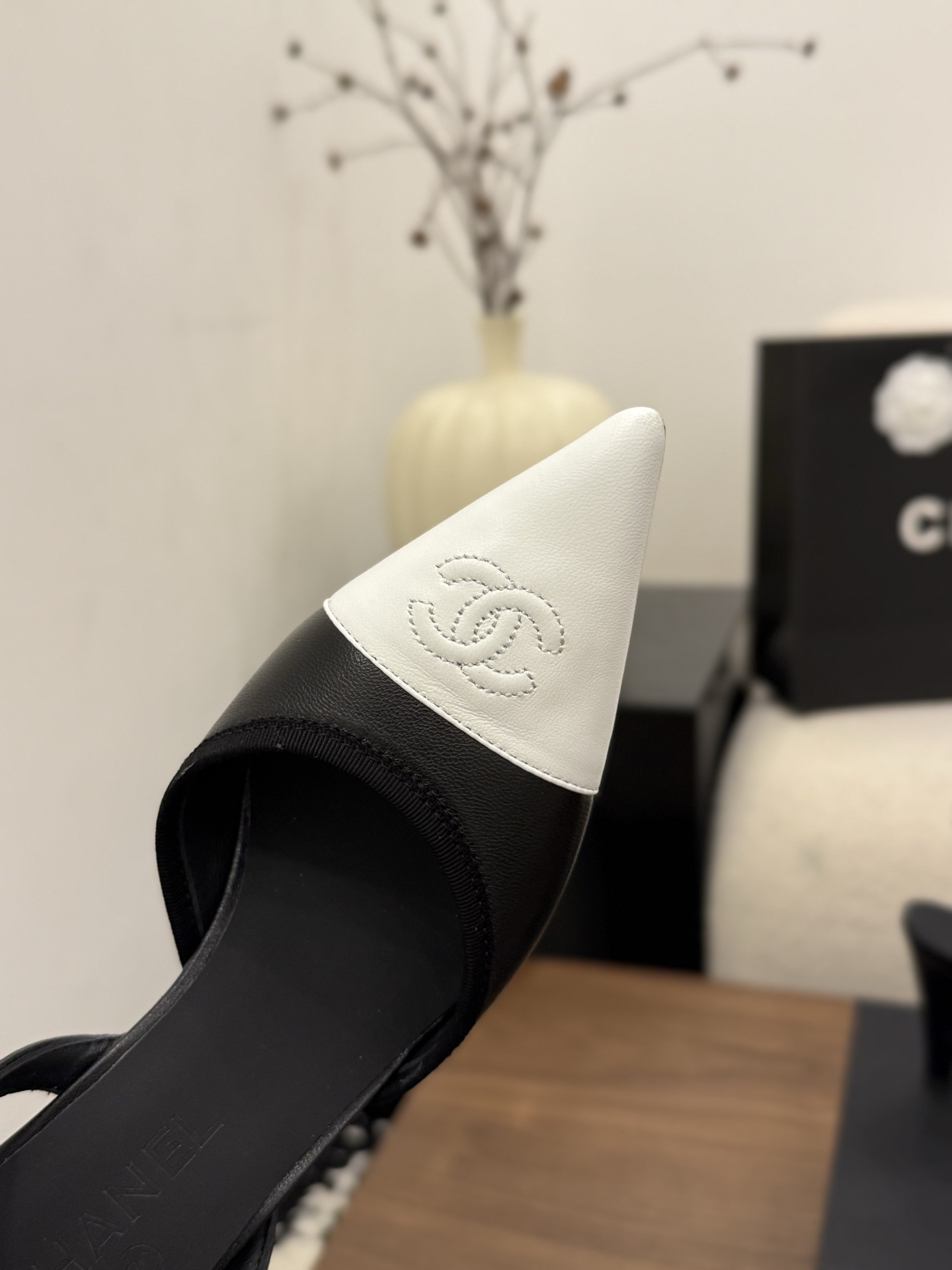 Women's high heels
